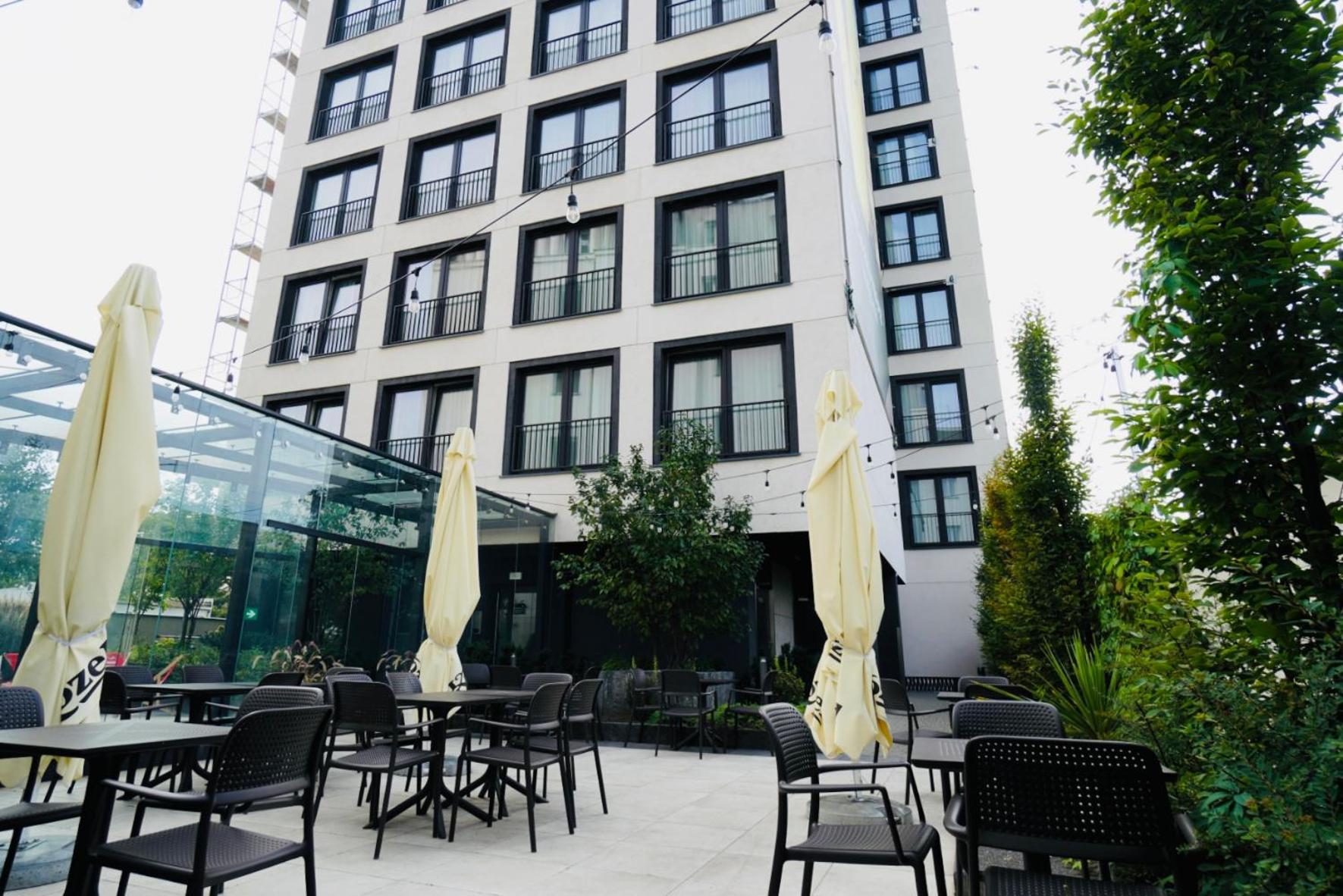 Bk Aparthotel Praga - National Stadium - Comfortable Apartment For 4 People Warschau Exterior foto