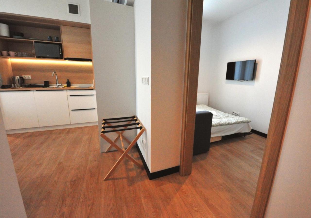 Bk Aparthotel Praga - National Stadium - Comfortable Apartment For 4 People Warschau Exterior foto